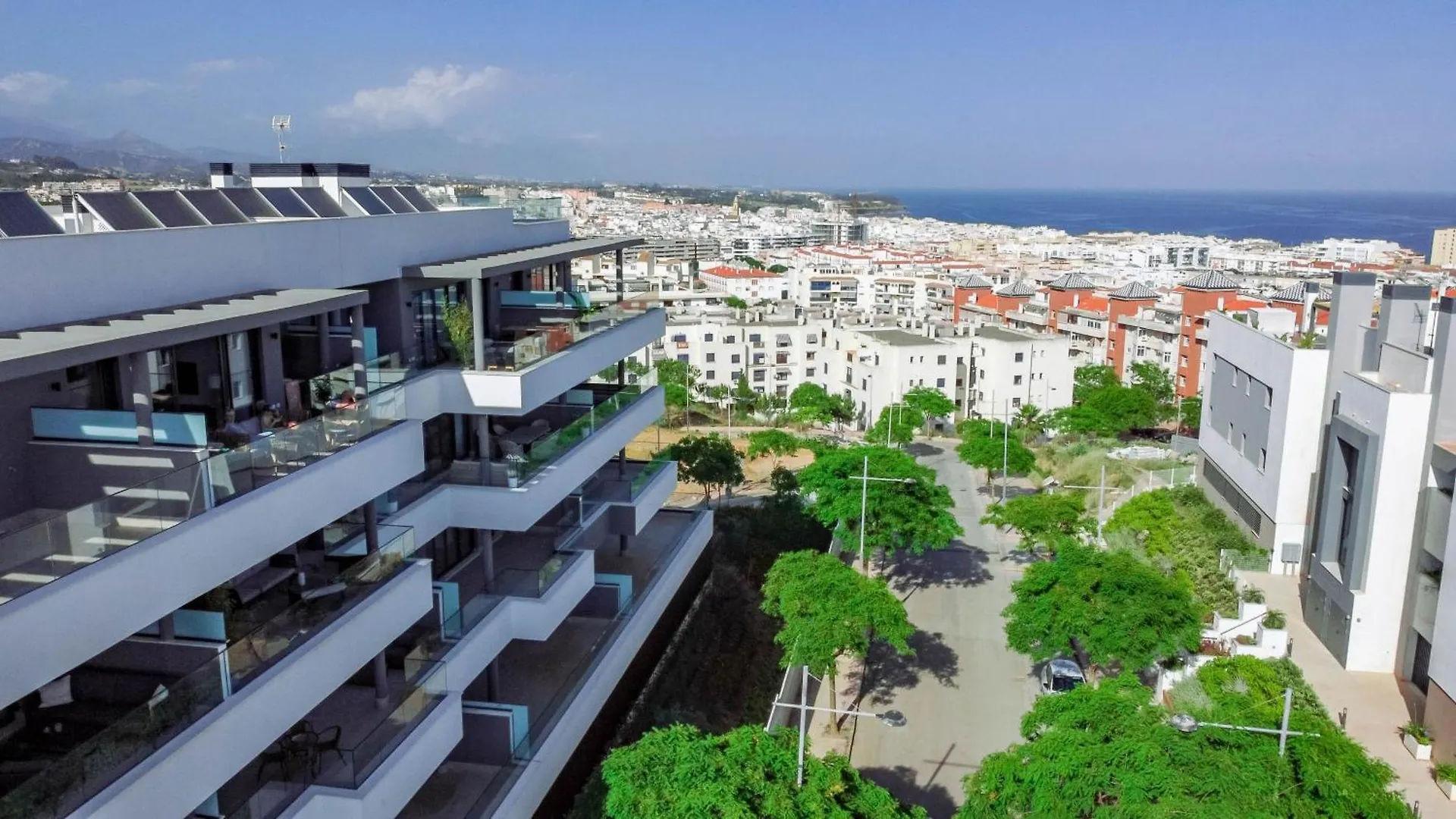 Lme2Ba - Cozy Ground Floor, Flat In Luxury Resort Estepona Apartment